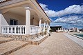 Belle villa de 4 chambres et 3 salles de bains à Pinoso. (Prix fixe) in Real Estate Alicante