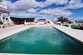 Belle villa de 4 chambres et 3 salles de bains à Pinoso. (Prix fixe) in Real Estate Alicante