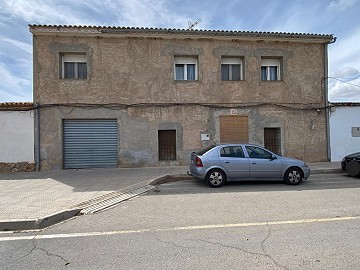 Charmant dorpshuis met 7 slaapkamers en 1 badkamer in Rodriguillo (Pinoso)