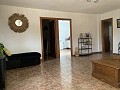 Superbe maison de campagne avec 4 chambres et terrain de 20 000 m2 in Real Estate Alicante