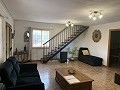 Superbe maison de campagne avec 4 chambres et terrain de 20 000 m2 in Real Estate Alicante