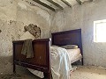 Haus zur Renovierung mit 3 Betten und Platz für Pool in Real Estate Alicante