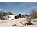 Schönes Landhaus mit 3 Schlafzimmern und 2 Badezimmern in Villena. in Real Estate Alicante