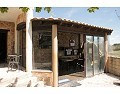 Schönes Landhaus mit 3 Schlafzimmern und 2 Badezimmern in Villena. in Real Estate Alicante