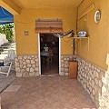 Prachtig landhuis met 3 slaapkamers en 1 badkamer in Yecla. in Real Estate Alicante