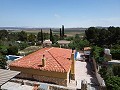Prachtig landhuis met 3 slaapkamers en 1 badkamer in Yecla. in Real Estate Alicante