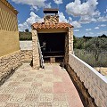 Prachtig landhuis met 3 slaapkamers en 1 badkamer in Yecla. in Real Estate Alicante