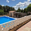 Prachtig landhuis met 3 slaapkamers en 1 badkamer in Yecla. in Real Estate Alicante