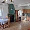 Prachtig landhuis met 3 slaapkamers en 1 badkamer in Yecla. in Real Estate Alicante