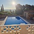 Prachtig landhuis met 3 slaapkamers en 1 badkamer in Yecla. in Real Estate Alicante