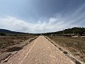 Fabelhafte, zu 70 % fertiggestellte Neubauvilla mit 7 Schlafzimmern und 4 Badezimmern zum Verkauf in Salinas. in Real Estate Alicante
