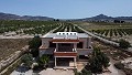 Fabelhafte, zu 70 % fertiggestellte Neubauvilla mit 7 Schlafzimmern und 4 Badezimmern zum Verkauf in Salinas. in Real Estate Alicante