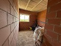 Fabelhafte, zu 70 % fertiggestellte Neubauvilla mit 7 Schlafzimmern und 4 Badezimmern zum Verkauf in Salinas. in Real Estate Alicante
