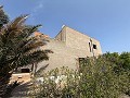 Fabelhafte, zu 70 % fertiggestellte Neubauvilla mit 7 Schlafzimmern und 4 Badezimmern zum Verkauf in Salinas. in Real Estate Alicante
