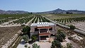 Fabelhafte, zu 70 % fertiggestellte Neubauvilla mit 7 Schlafzimmern und 4 Badezimmern zum Verkauf in Salinas. in Real Estate Alicante