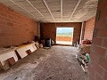 Fabelhafte, zu 70 % fertiggestellte Neubauvilla mit 7 Schlafzimmern und 4 Badezimmern zum Verkauf in Salinas. in Real Estate Alicante