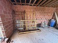 Fabelhafte, zu 70 % fertiggestellte Neubauvilla mit 7 Schlafzimmern und 4 Badezimmern zum Verkauf in Salinas. in Real Estate Alicante