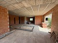 Fabelhafte, zu 70 % fertiggestellte Neubauvilla mit 7 Schlafzimmern und 4 Badezimmern zum Verkauf in Salinas. in Real Estate Alicante