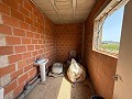 Fabelhafte, zu 70 % fertiggestellte Neubauvilla mit 7 Schlafzimmern und 4 Badezimmern zum Verkauf in Salinas. in Real Estate Alicante