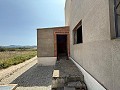Fabelhafte, zu 70 % fertiggestellte Neubauvilla mit 7 Schlafzimmern und 4 Badezimmern zum Verkauf in Salinas. in Real Estate Alicante