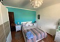 Landhuis met 3 slaapkamers, een bijgebouw met 2 slaapkamers en een studio met 1 slaapkamer in Sax. in Real Estate Alicante