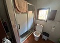 Landhuis met 3 slaapkamers, een bijgebouw met 2 slaapkamers en een studio met 1 slaapkamer in Sax. in Real Estate Alicante