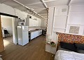 Landhuis met 3 slaapkamers, een bijgebouw met 2 slaapkamers en een studio met 1 slaapkamer in Sax. in Real Estate Alicante
