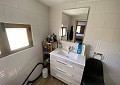 Landhuis met 3 slaapkamers, een bijgebouw met 2 slaapkamers en een studio met 1 slaapkamer in Sax. in Real Estate Alicante
