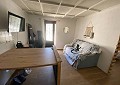 Landhuis met 3 slaapkamers, een bijgebouw met 2 slaapkamers en een studio met 1 slaapkamer in Sax. in Real Estate Alicante