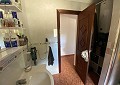 Landhuis met 3 slaapkamers, een bijgebouw met 2 slaapkamers en een studio met 1 slaapkamer in Sax. in Real Estate Alicante