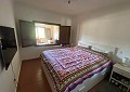 Landhuis met 3 slaapkamers, een bijgebouw met 2 slaapkamers en een studio met 1 slaapkamer in Sax. in Real Estate Alicante