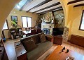 Prachtige finca in Sax met 2 slaapkamers, 1 badkamer en potentieel voor veel meer in Real Estate Alicante