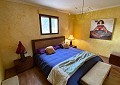 Prachtige finca in Sax met 2 slaapkamers, 1 badkamer en potentieel voor veel meer in Real Estate Alicante