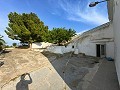 Spacieuse maison troglodyte de 230 m² avec vue sur la montagne près de Pinoso in Real Estate Alicante