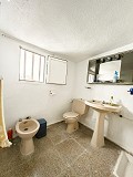 Spacieuse maison troglodyte de 230 m² avec vue sur la montagne près de Pinoso in Real Estate Alicante