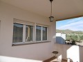Gemütliches Landhaus mit 2 Schlafzimmern, atemberaubender Aussicht und asphaltierter Zufahrt, 11 km von Yecla in Real Estate Alicante