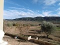 Gemütliches Landhaus mit 2 Schlafzimmern, atemberaubender Aussicht und asphaltierter Zufahrt, 11 km von Yecla in Real Estate Alicante