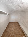 Wunderschönes Höhlenhaus mit Grundstück nur 10 Minuten von Pinoso entfernt in Real Estate Alicante