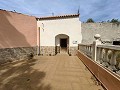Wunderschönes Höhlenhaus mit Grundstück nur 10 Minuten von Pinoso entfernt in Real Estate Alicante