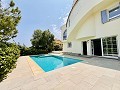5 Schlafzimmer Villa in La Zenia in Real Estate Alicante