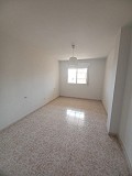 Schönes Apartment mit 3 Schlafzimmern und 1 Bad in Pinoso. in Real Estate Alicante