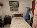 Villa with Private Pool, 3 Beds, seperate garage and Olive Trees in Real Estate Alicante