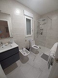Prachtige villa met 6 slaapkamers en 5 badkamers in Pinoso. in Real Estate Alicante