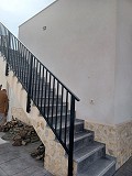 Prachtige villa met 6 slaapkamers en 5 badkamers in Pinoso. in Real Estate Alicante