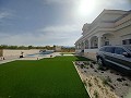 Prachtige villa met 6 slaapkamers en 5 badkamers in Pinoso. in Real Estate Alicante