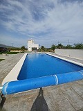 Prachtige villa met 6 slaapkamers en 5 badkamers in Pinoso. in Real Estate Alicante