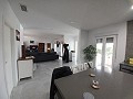 Prachtige villa met 6 slaapkamers en 5 badkamers in Pinoso. in Real Estate Alicante