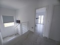 Prachtige villa met 6 slaapkamers en 5 badkamers in Pinoso. in Real Estate Alicante