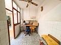 Wundervolles Stadthaus mit Geschäftsmöglichkeit in Elda in Real Estate Alicante
