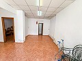 Wundervolles Stadthaus mit Geschäftsmöglichkeit in Elda in Real Estate Alicante